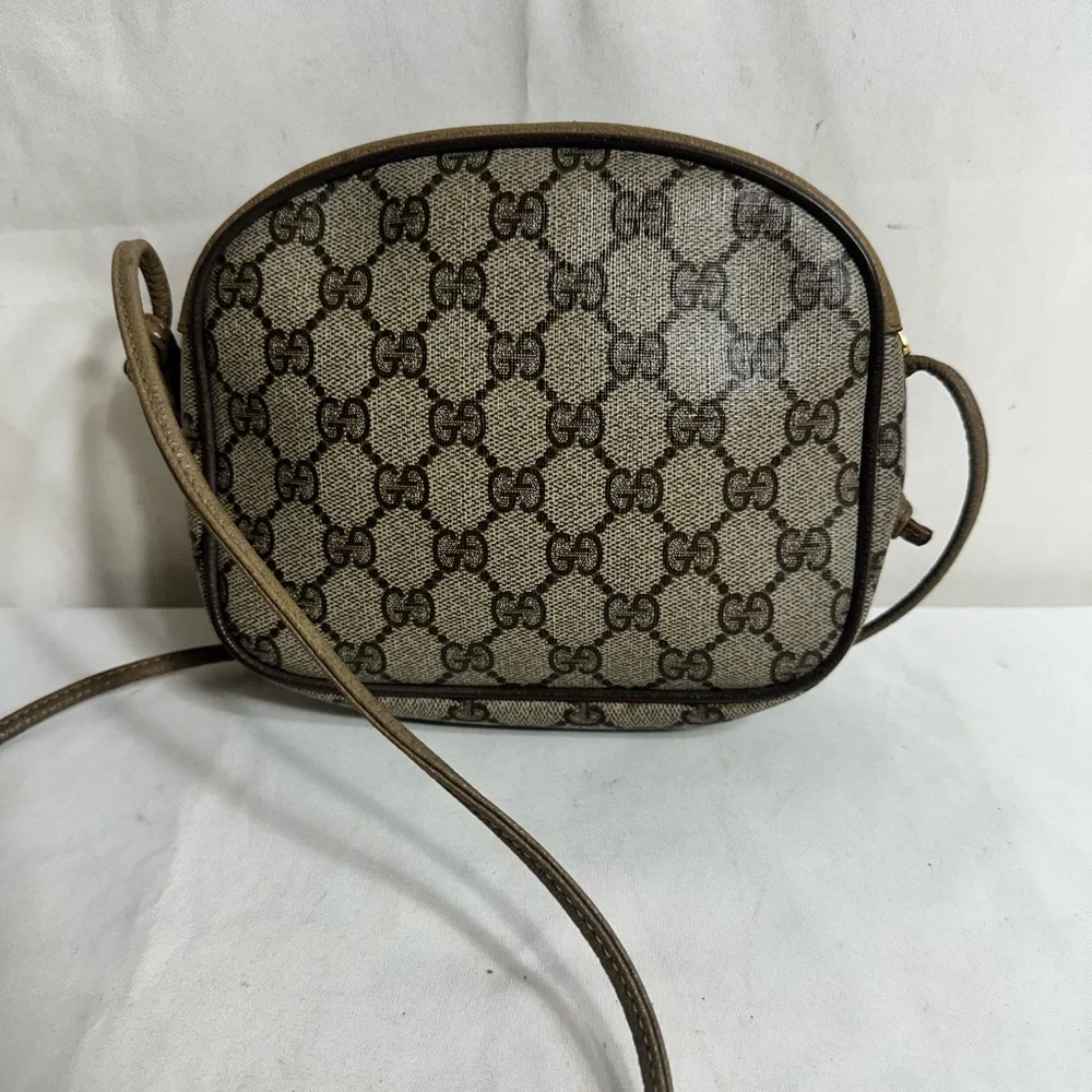 Gucci Shoulder Bag - Picture 3 of 10